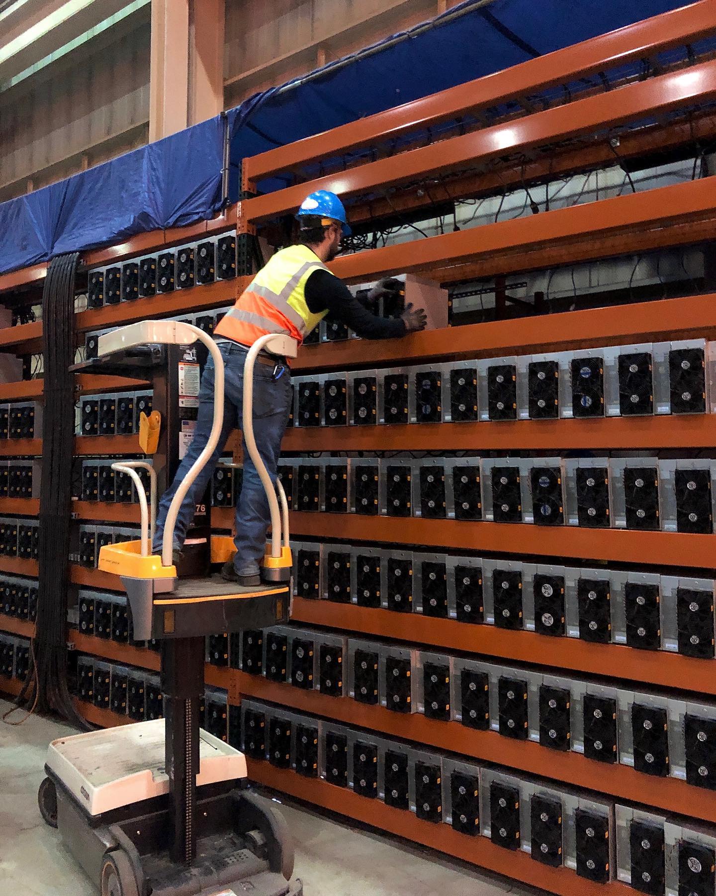 October Report Highlights Big Gains in Crypto Mining Efficiency & Expansion October Report Highlights Big Gains in Crypto Mining Efficiency & Expansion