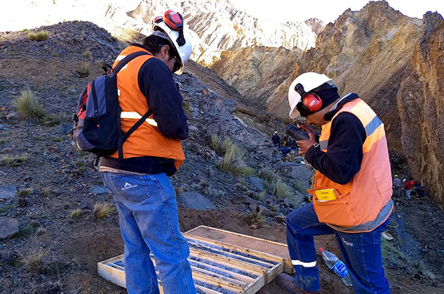 Drill cores at Centenera's Esperanza Project