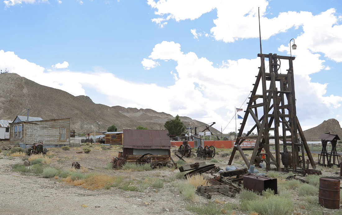 OldTonopahCampAdobe.jpg OldTonopahCampAdobe.jpg