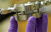 Oxygen cathode could give lithium batteries