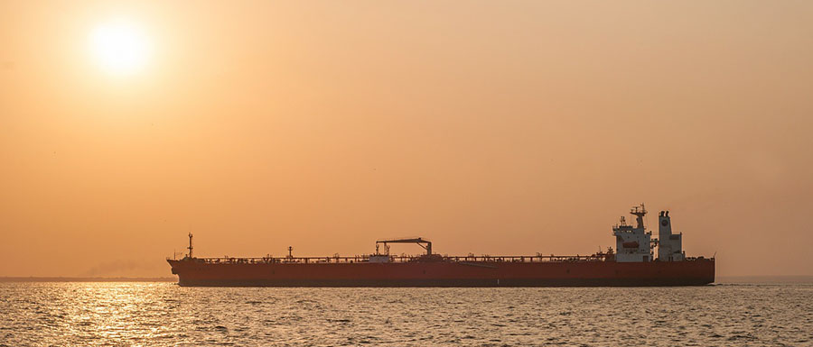 Oil tanker