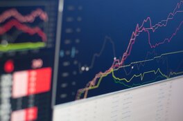 Think Equity Morning Brief: Yen, Tariffs, Shutdown Risk Kick Off Busy Week